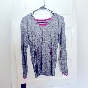 Impact stretch workout hoodie size small